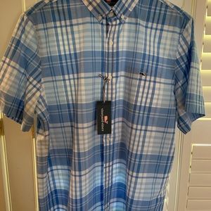 Vineyard Vines, Summer Button Down. Large